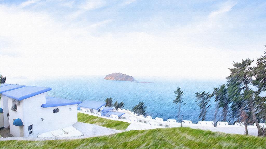 Blue&White Pension Namhae Extérieur photo